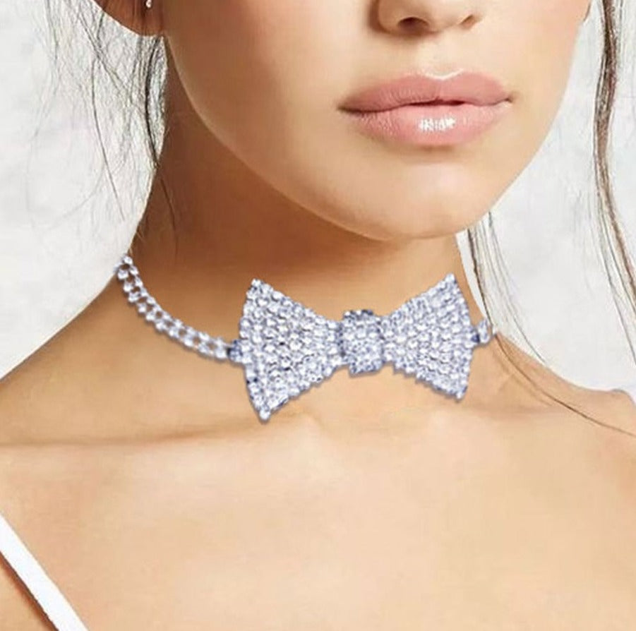 LADY LUCK Bow Choker