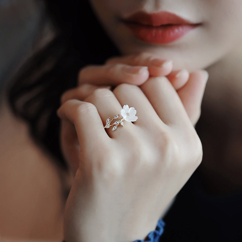 ELEGANCE Adjustable Ring