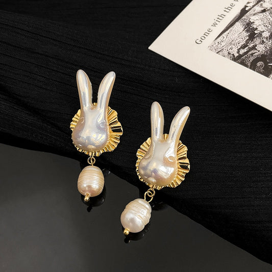 WONDERLAND Rabbit Studs